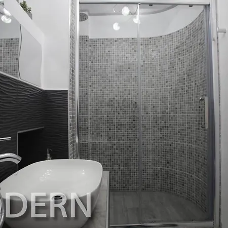 Live 布加勒斯特